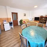 شقة Im Erdgeschoss Mit Terrasse Und Grill By Interhome نوفي فينودولسكي