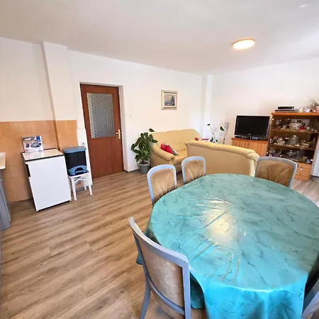 Apartmán Im Erdgeschoss Mit Terrasse Und Grill By Interhome Novi Vinodolski