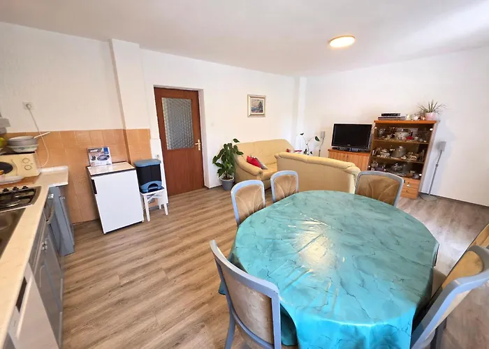 Apartment Im Erdgeschoss Mit Terrasse Und Grill By Interhome Novi Vinodolski